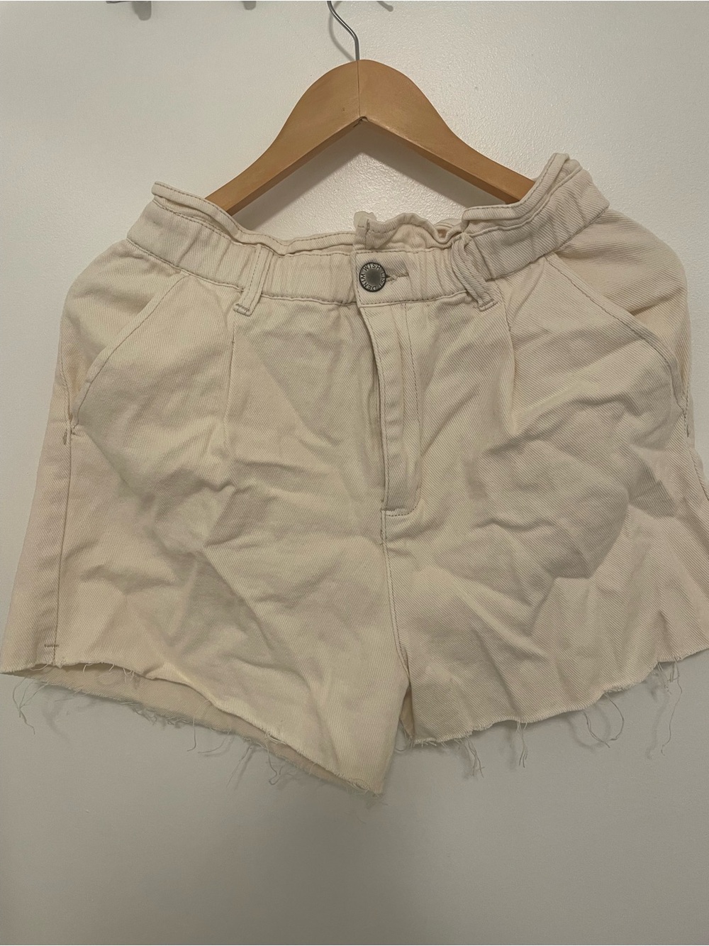 Wishlist High-Waist Cream Casual Shorts